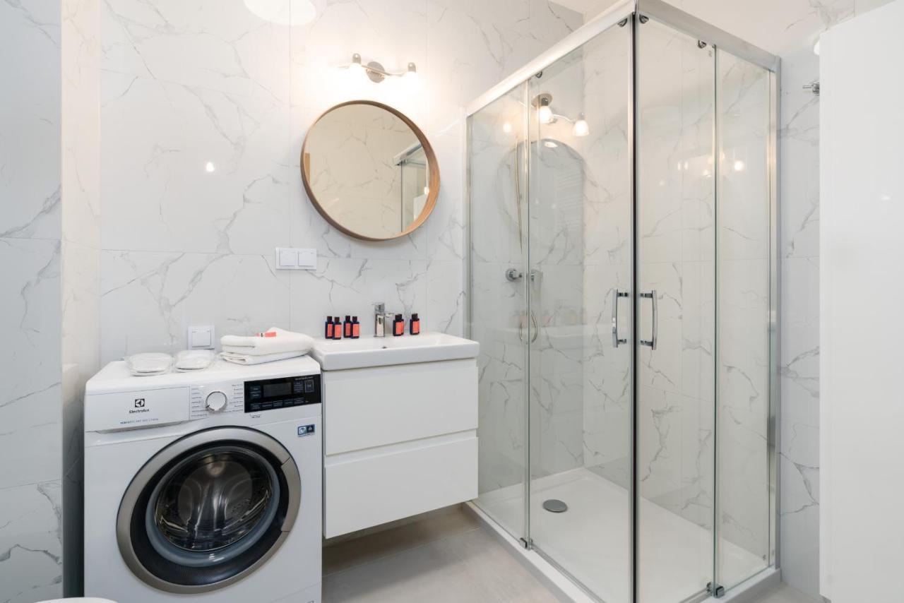 Bukowska 18 Apartments Mtp Poznan By Noclegi Renters Ngoại thất bức ảnh